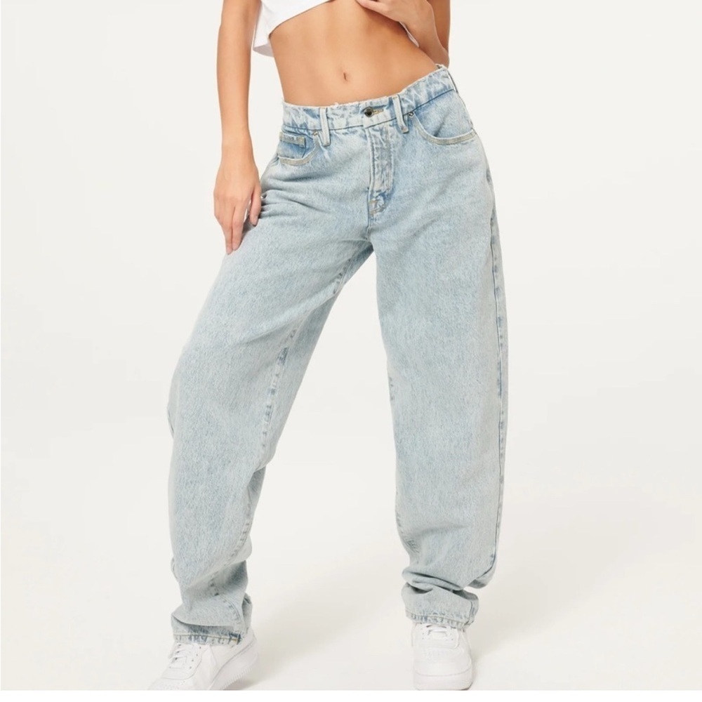 Good American Good 90s loose jeans. Size 12